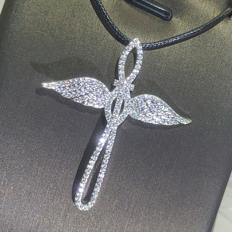 Funkelnder Engelanhänger mit Zirkonia 925 Silber